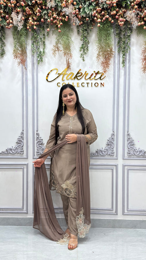 Chinon 3 Pc Suit