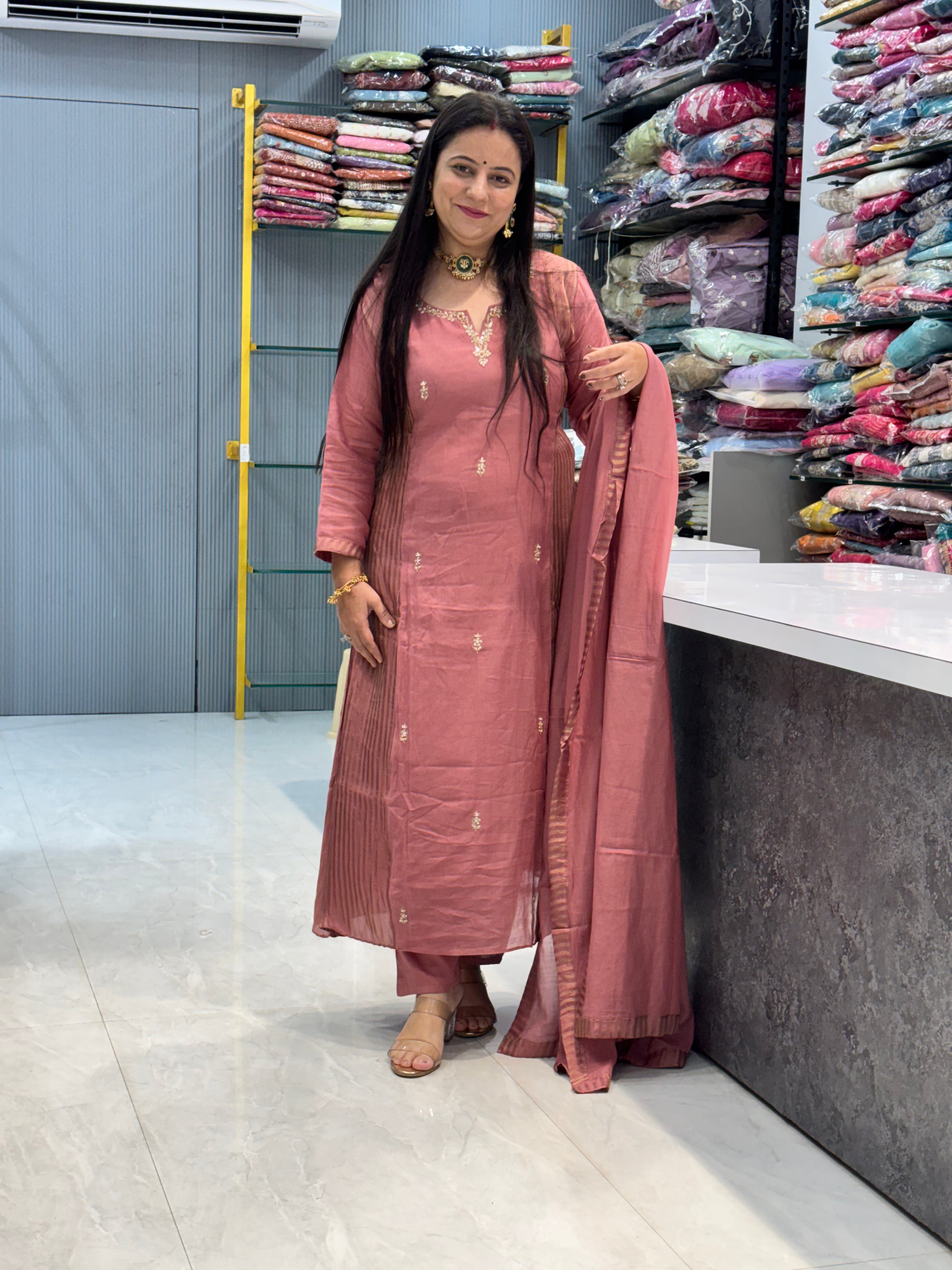 Mulchanderi Suit