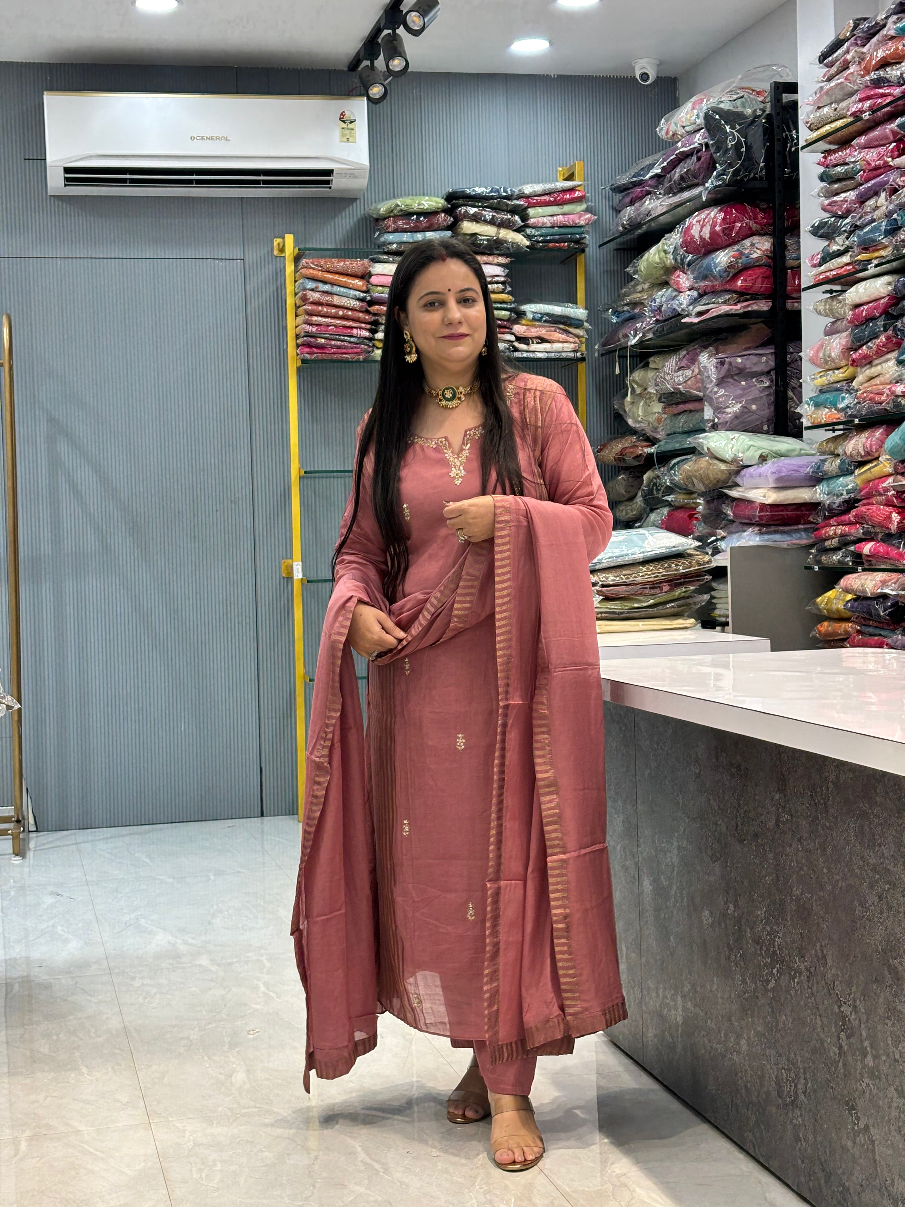 Mulchanderi Suit